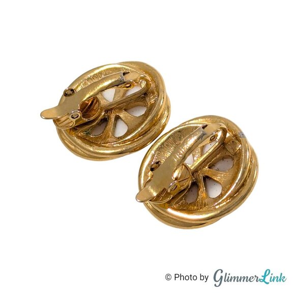 Vintage Trifari Round White Cabochon Twisted Trim Gold Tone Clip On Earrings - Picture 7 of 11